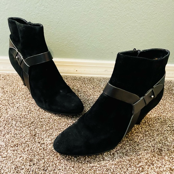 Cole Haan NikeAir Black Suede Calico Booties - Picture 4 of 17